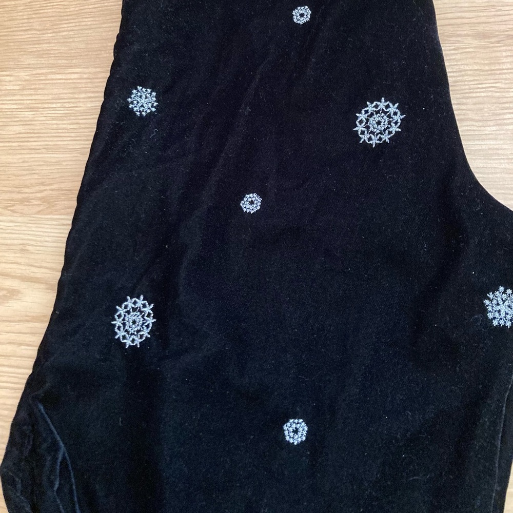 Zara Girls Velvet Pants with Snowflake Shimmer Appliqué 8 - Picture 4 of 7